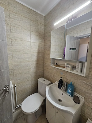 Apartament 3 camere, 68 mp, etaj 4 cu panoramă deosebită, Trivale Complex 2, complet renovat 102.000 - imagine 8