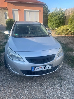 vand opel astra J 2011 - imagine 3