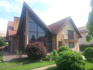 vanzare vila