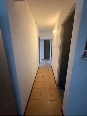 Propietar vand apartament 3 camere   Zona Crangasi. Pentru detalii sunați la   - imagine 5