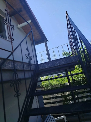 Apartament 3 camere la casă