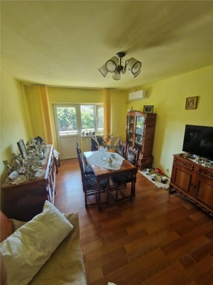 Decomandat 3 Camere 2 Bai 2 Balcoane Zona  Aradului - imagine 2