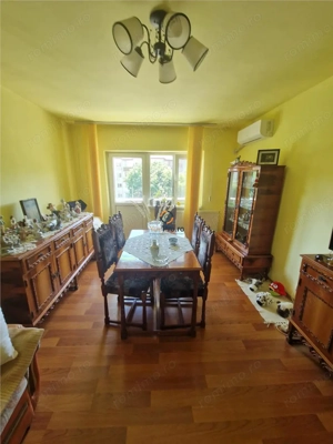 Decomandat 3 Camere 2 Bai 2 Balcoane Zona  Aradului - imagine 4