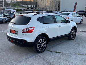 nissan qashqai panoramik 1.5 dci interior piele+textil deosebita alb perlat km reali parc auto - imagine 2