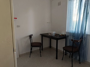 inchiriez apt. 3 camere, semidecomandat, Dr. Taberei, Razoare, etaj 3 3