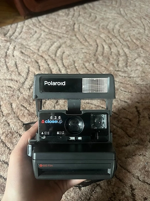 Polaroid 636 Close-Up Instant Camera