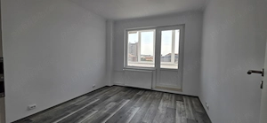 Vindem apartament 3 camere, decomandat, complet renovat   Ioșia, str. Al. Cazaban - imagine 3