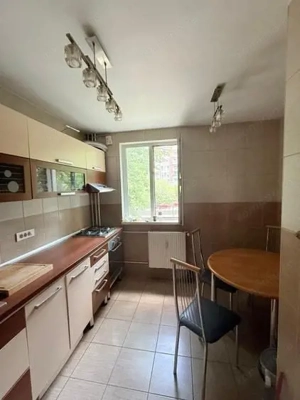 Apartament 3 camere de inchiriat | renovat | Parcul Moghioroș