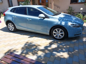 Volvo V40 D2 Momentum   2017   Automat   63.000 km - imagine 4