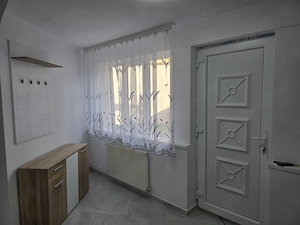 Apartament 3 camere la casă, Renovat, 2 Băi, Parcare   Pretabil 2 Studenți - imagine 4