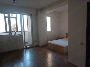 Proprietar vând garsonieră parter înalt  - imagine 5