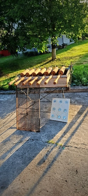 Aparat Profesional Kurtos Kalacs pe Cărbuni - 7 Rulouri + Grătar Inclus