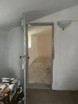 Casa si teren de vanzare 1800 mp - imagine 3