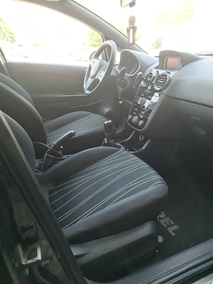 Opel Corsa D, 1.4 benzina an 2010, 157000 km, 1750    - imagine 9