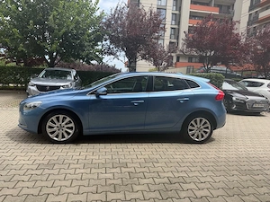Volvo V40 An 2015 Motor 2.0 Diesel 190 C.P Recent import Acte la zi - imagine 5