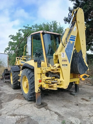 Buldoexcavator Komatsu - imagine 4