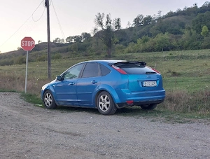 Ford Focus 2 1.6 TDCi - pachet Titanium - imagine 6