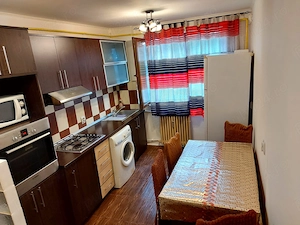 Inchiriez apartament  ultracentral  2 camere  - imagine 2