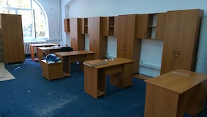 Execuție Mobilă la Comandă | Bucătării, Dressinguri, MDF și PAL | Montaj Inclus