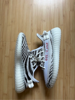 yeezy 350 zebra 