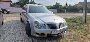 Mercedes E220CDI impecabil - imagine 5