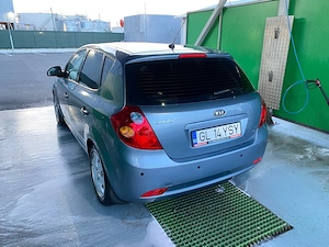 Vand Schimb Kia Ceed 2009 1.4 Benzina - imagine 6