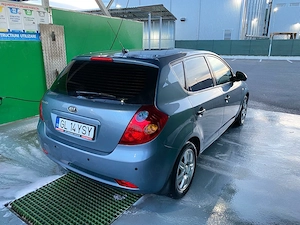Vand Schimb Kia Ceed 2009 1.4 Benzina - imagine 10