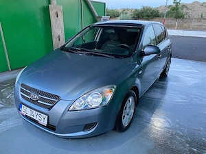 Vand Schimb Kia Ceed 2009 1.4 Benzina - imagine 4