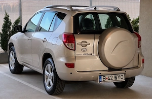 Toyota RAV4 2.2 D-4D   Unic Proprietar   Cumpărată din Ro   Full opțiuni    - imagine 3