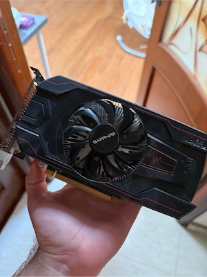 rx 560 sapphire pulse + procesor cadou