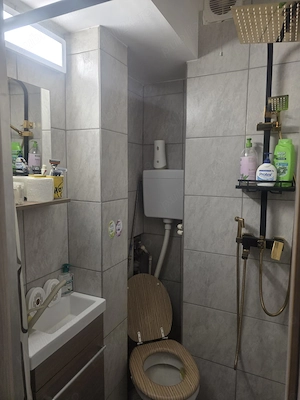 Vand apartament 2 cam apropiere metrou - imagine 4