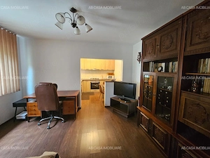 Închiriere casă P+E, 3 camere, 2 băi, curte, C. Șagului - Brâncoveanu