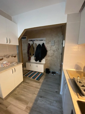 Inchiriez apartament cu 3 camere  - imagine 2