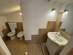 Apartament 3 camere semidecomandat - imagine 7