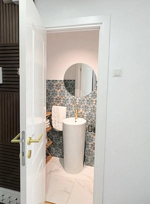 Vând apartament 3 camere, 74 mp, bloc 82, renovat total - imagine 5