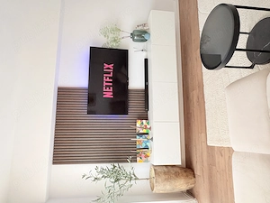 Vând apartament 3 camere, 74 mp, bloc 82, renovat total - imagine 2