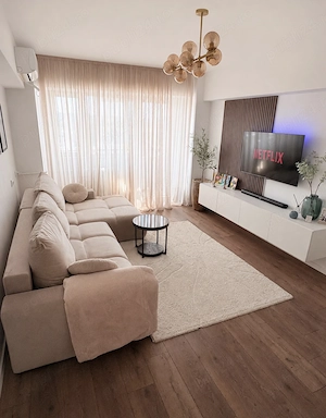 Vând apartament 3 camere, 74 mp, bloc 82, renovat total