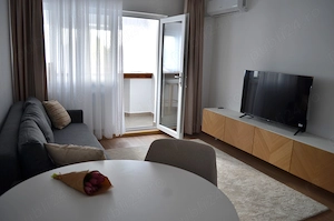 PROPRIETAR Apartament 3 camere, Tg Cucu (Ultracentral), 71 mp, Mobilat și Utilat complet - imagine 2