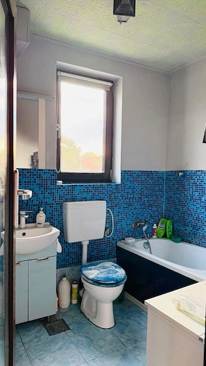 Vând casă modernă(An 2019) Curte uriașă 1267 mp cu facilități deosebite 220000 E - imagine 4