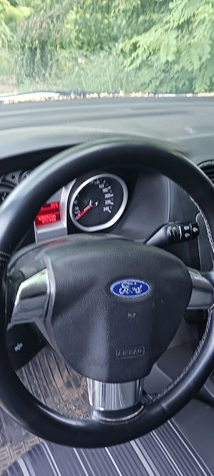 vand ford focus - imagine 2