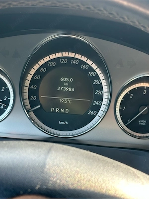mercedes E220 - imagine 3