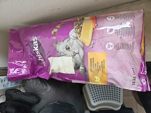 Hrană pisici Whiskas 14 kg   sigilată