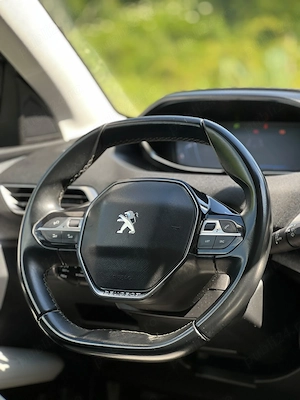Peugeot 3  diesel 117.000 km manual - imagine 10