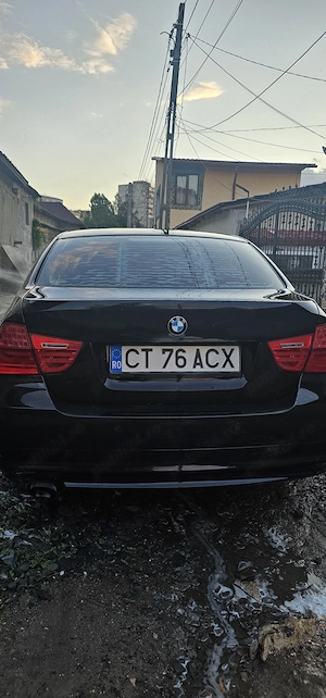 Vând BMW 318d e90 2012 facelift cutie automată - imagine 2