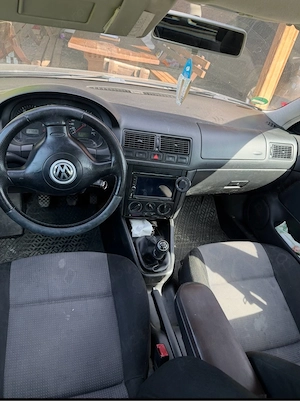 Volkswagen Golf 4 1.9 TDI 101 CP   Înmatriculat RO   Adus recent din Germania - imagine 2