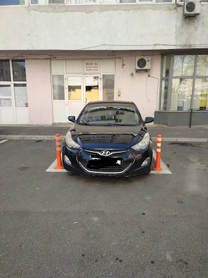 Vând Hyundai elantra 