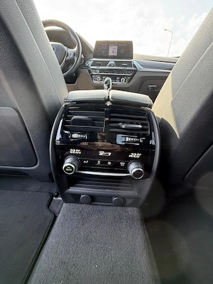 BMW 520d 2017 Sport line - imagine 8