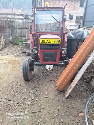 Vând sau schimb Tractor 550 - imagine 4