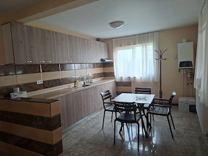 Proprietar, vând  pensiune turistică 8 camere - imagine 8