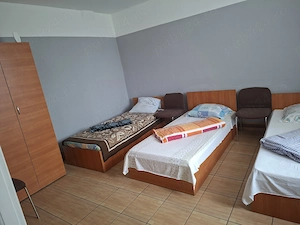 Proprietar, vând  pensiune turistică 8 camere - imagine 4